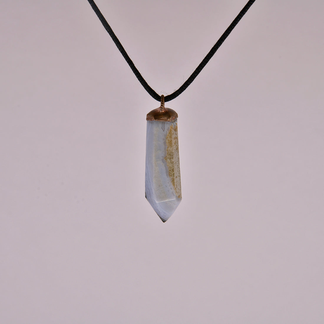 Blue Lace Agate Pendant: A Gateway to Tranquil Communication